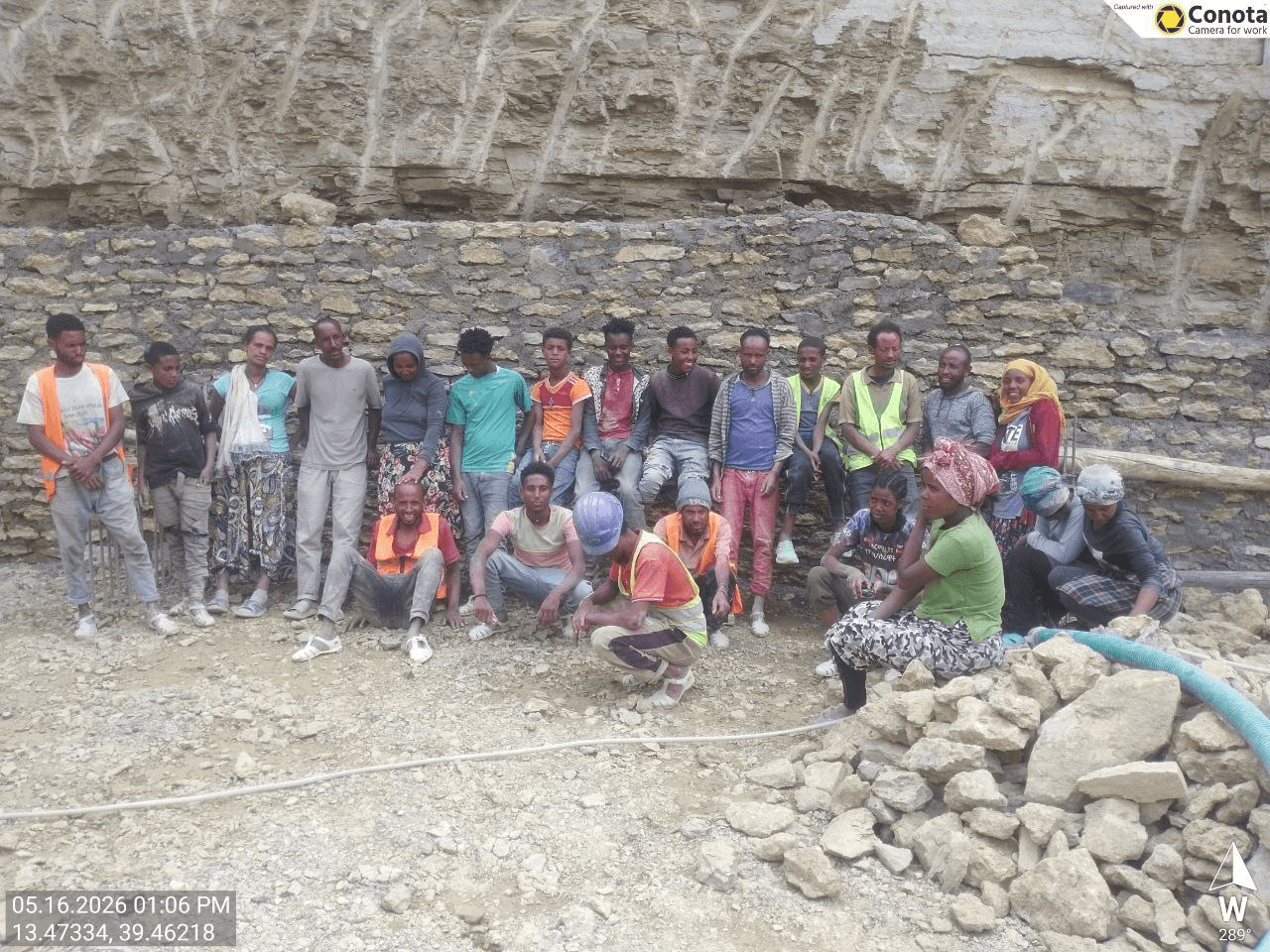 Excavation Retaining Wall & Stone Masonry Team